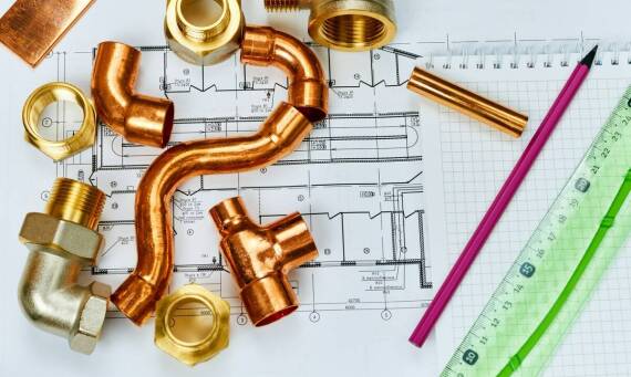 Wybór odpowiednich materiałów w usługach hydraulicznych – co warto wiedzieć?