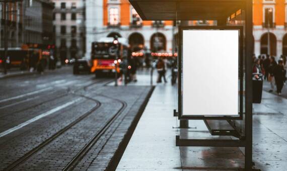 Zastosowanie kiosków multimedialnych w komunikacji publicznej – przyszłość informacji