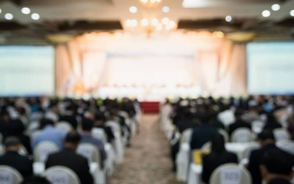 Organizacja konferencji w hotelu – na co zwrócić uwagę?