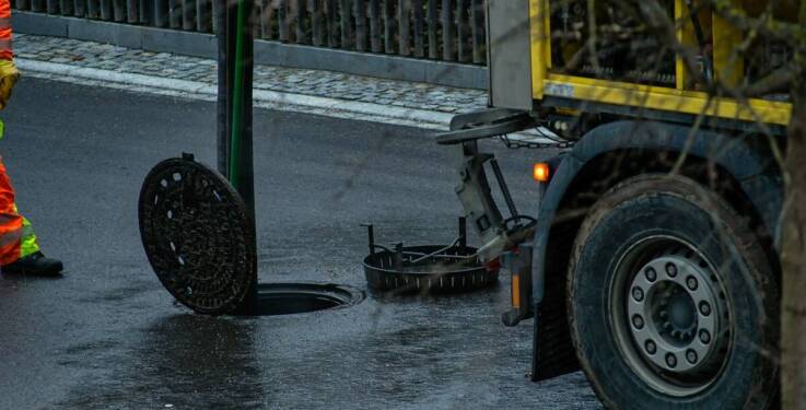 Jakie są korzyści z przepychania rur za pomocą spirali mechanicznych?