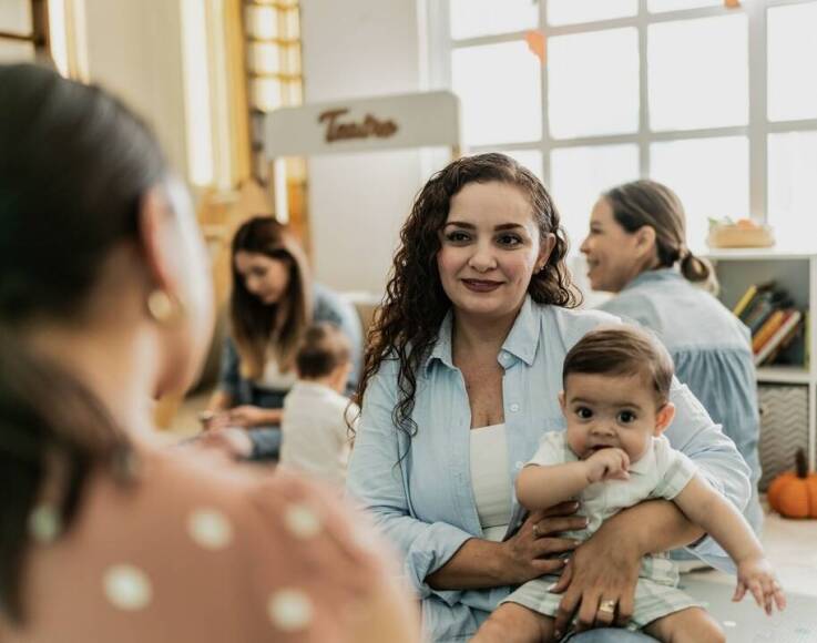 Wsparcie emocjonalne od położnej POZ - jak pomaga przyszłym matkom?