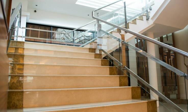 Wybór parapetów laminowanych w kontekście nowoczesnego designu