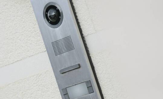 Zastosowanie domofonów bezprzewodowych w budynkach wielorodzinnych