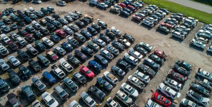 Jakie zalety ma wybór auto złom rzeszów jako stacji demontażu pojazdów?