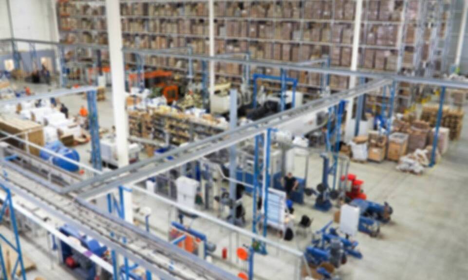 Jak nowoczesne oprogramowanie wpływa na zarządzanie magazynem w drukarni rolowej?