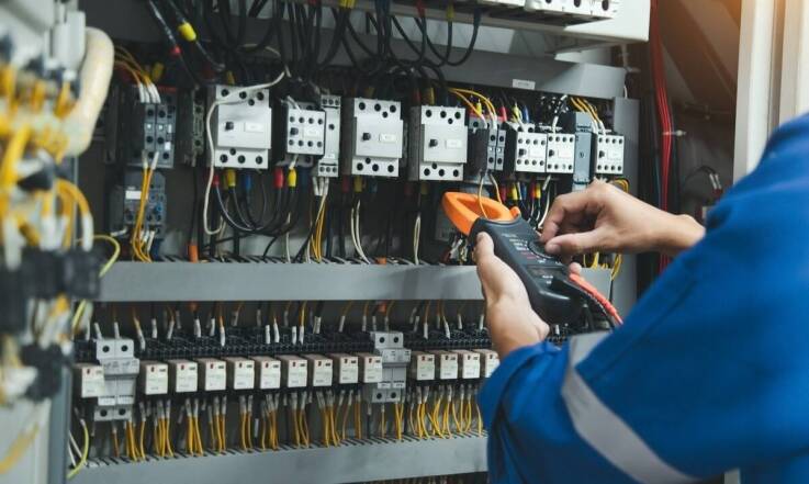 Czy warto inwestować w regularne przeglądy instalacji wodno-kanalizacyjnych?