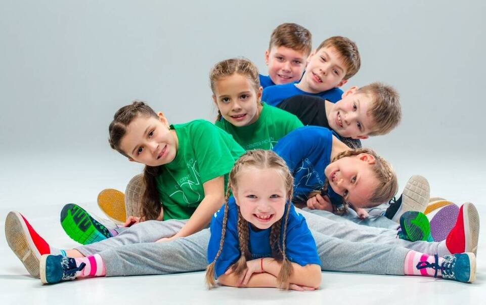 Integracyjne wydarzenia dla dzieci uczestniczących w kursach tańca towarzyskiego