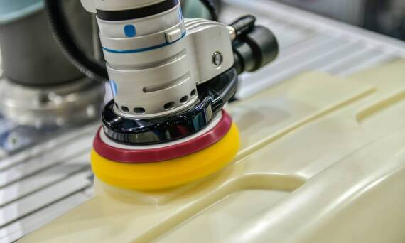 Zastosowanie padów polerskich z mikrofibry w profesjonalnym detailingowym warsztacie