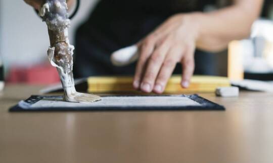 Dlaczego warto rozważyć długoterminową współpracę z producentem krosien?