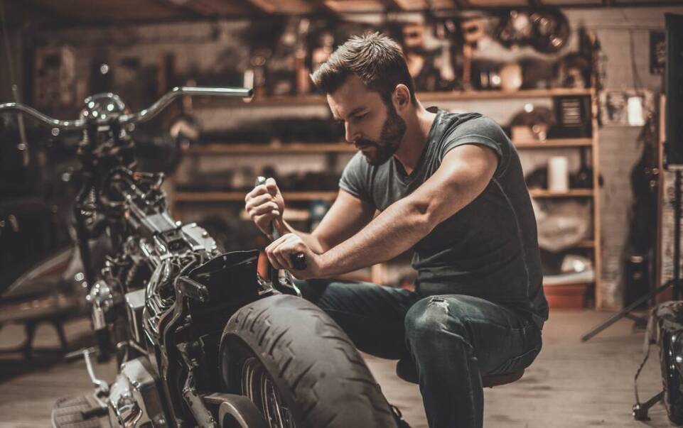 W jaki sposób malowanie motocykli może odzwierciedlać osobowość właściciela?