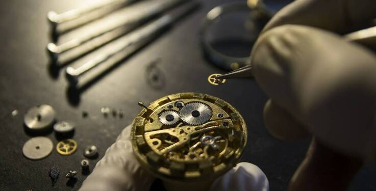 Jak szybko uzyskać gotówkę dzięki sprzedaży zegarka w lombardzie?