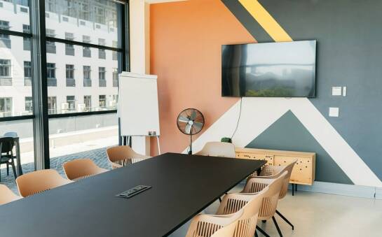 Jakie są zalety wynajmu sal konferencyjnych w Gdańsku na spotkania biznesowe?