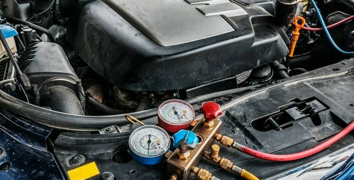 Jak sprawdzić wydajność klimatyzacji w warsztacie samochodowym?