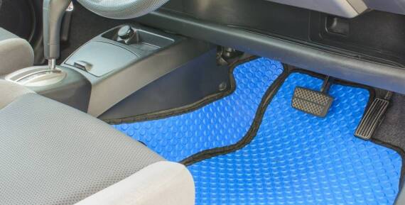 Dywaniki przeciwślizgowe a ochrona bagażnika – kluczowe aspekty użytkowania