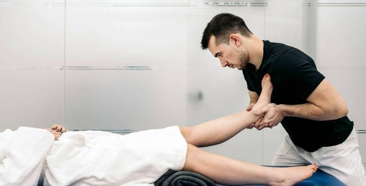 Masaż sportowy a rehabilitacja biegaczy – jakie są efekty?