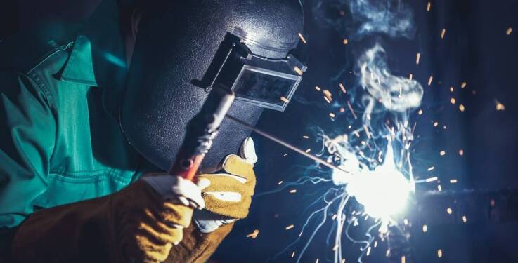 Znaczenie precyzyjnego spawania w montażu kadłubów