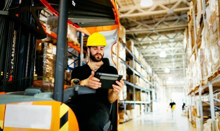 Czas pracy kierowców a efektywność przewozu rzeczy w Otwocku