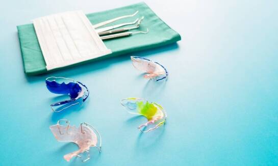 Jak aparaty na zęby wpływają na poprawę estetyki uśmiechu?