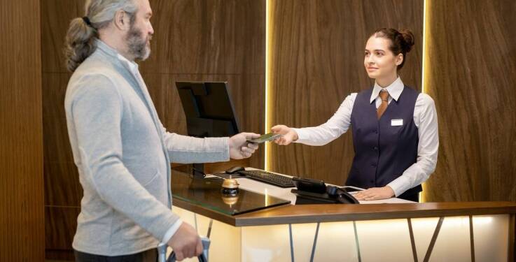 Jakie są opcje płatności za noclegi pracownicze w Raciborzu?