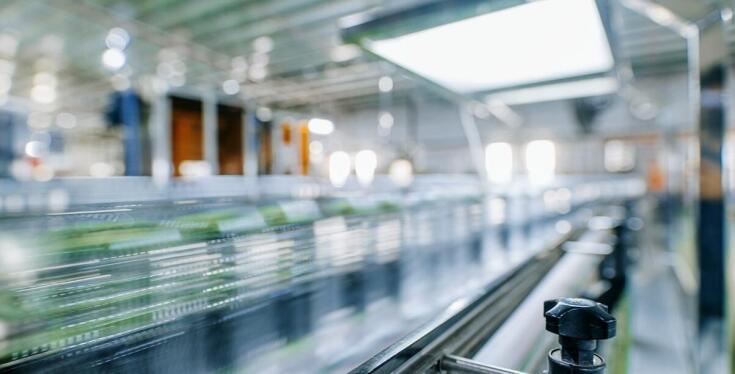 Jak akumulatory trakcyjne żelowe wspierają efektywność maszyn sprzątających?