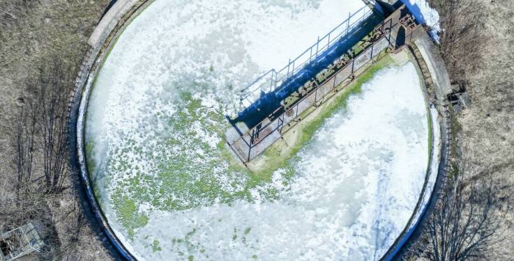 Fotometr do badania wody a ochrona przed glonami w basenie