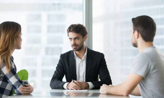 Mediacja a postępowanie sądowe – kiedy warto skorzystać z alternatywnych metod rozwiązywania sporów?