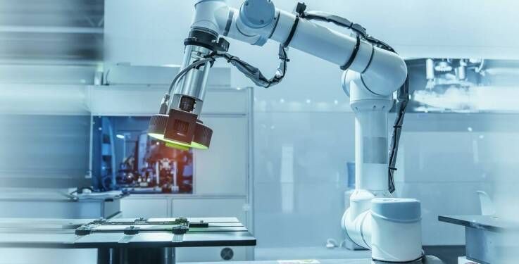 Wpływ innowacji technologicznych na proces montażu kadłubów