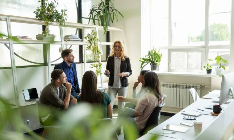 Benefity pracownicze jako narzędzie motywacyjne w firmach produkcyjnych