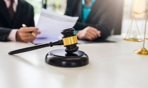 Sporządzanie opinii prawnych przez adwokata w Warszawie – dlaczego warto?