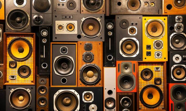 Historia gramofonów – od klasyki do nowoczesnych rozwiązań