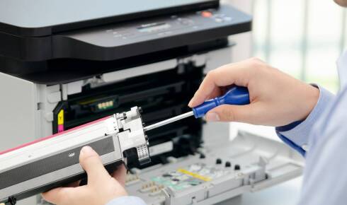 Znaczenie serwisu Konica Minolta w przedłużaniu żywotności kserokopiarek