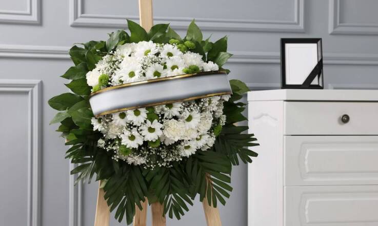 Jak dom pogrzebowy w Radomiu ułatwia organizację ceremonii pożegnalnej?