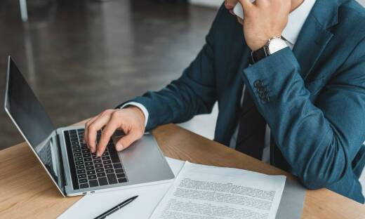 Jak radca prawny może wspierać w uzyskaniu odszkodowania za śmierć bliskiego?