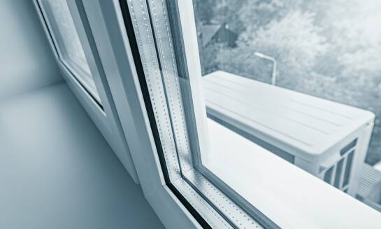 Jak poprawić bezpieczeństwo mieszkania dzięki oknom PCV?