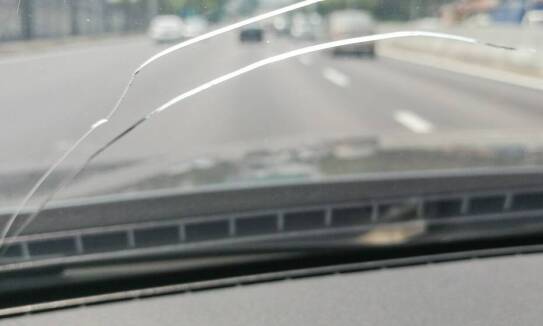 Co warto wiedzieć o gwarancji na wymianę szyby samochodowej?