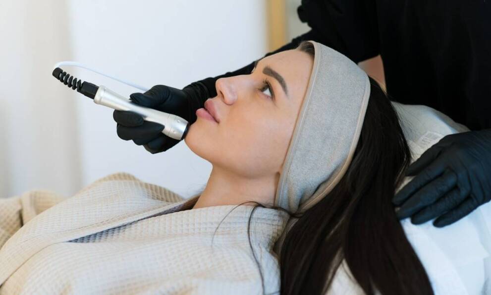 Wpływ radiofrekwencji mikroigłowej na poprawę elastyczności skóry