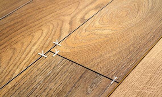 Panele LVT jako rozwiązanie do renowacji starych podłóg
