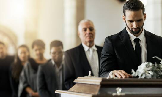 Jak zakład pogrzebowy Majchrzak wspiera rodziny w organizacji ceremonii pogrzebowej?