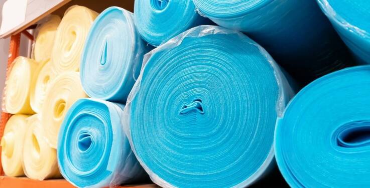 Jakie akcesoria budowlane są niezbędne do skutecznej izolacji?