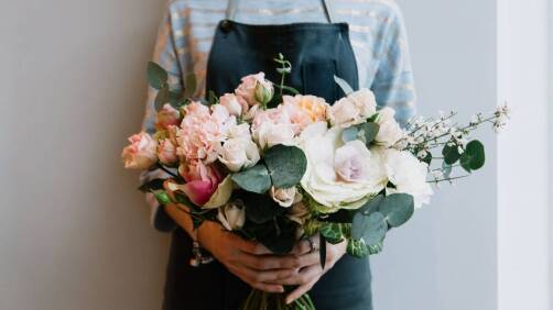 Jak dopasować bukiet ślubny do sukni i motywu przewodniego wesela?