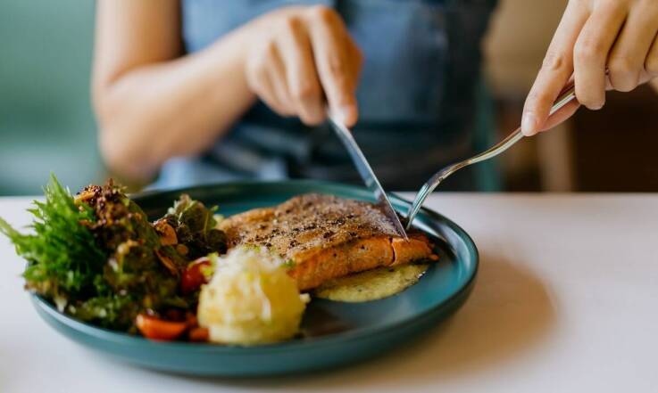 Jak dieta jest dostosowana do potrzeb zdrowotnych mieszkańców?
