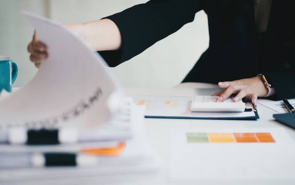 Czym kierować się przy wyborze rzeczoznawcy majątkowego do wyceny mieszkania?