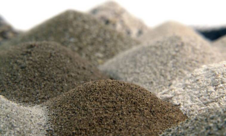 Jakie są kluczowe właściwości piasku płukanego w budownictwie?