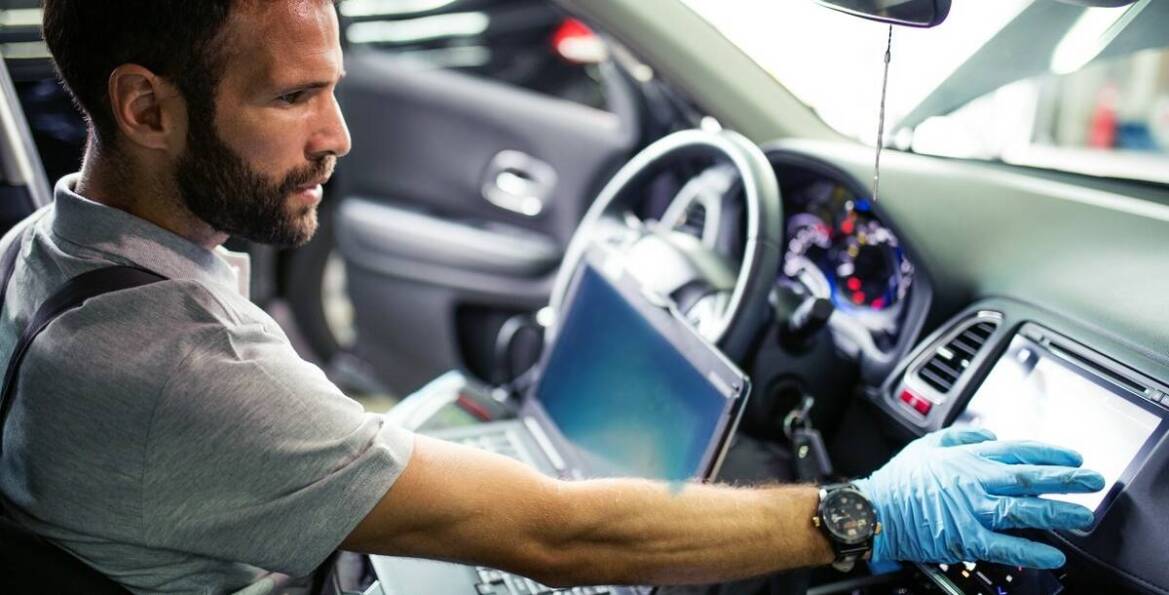 Naprawa instalacji elektrycznych – jak warsztat samochodowy dba o precyzję?