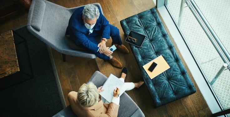 Rola eksperta finansowego w wyborze kredytu gotówkowego – jakie są kluczowe czynniki?