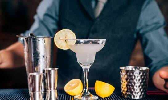 Elementy luksusu w pokazach barmańskich – co warto wiedzieć?