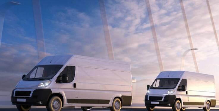 Używane samochody dostawcze z niskim przebiegiem: Zalety i wady