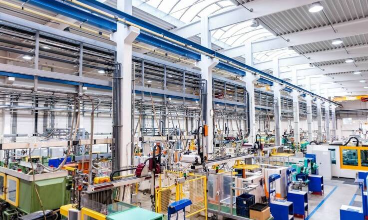 Jakie wyzwania stoją przed producentami części do naczep?