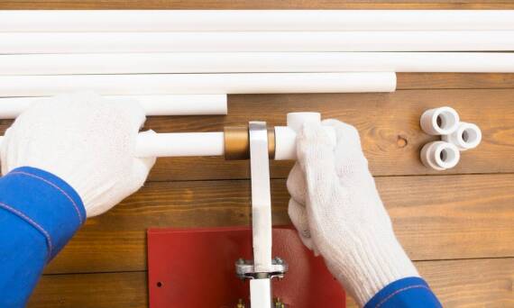 Wymiana instalacji wodno-kanalizacyjnej przez ekspertów - na co zwrócić uwagę?