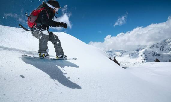 Jakie są etapy nauki jazdy na desce snowboardowej dla zaawansowanych?